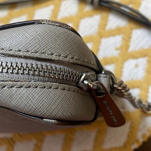 MICHAEL KORS JET SET CROSSBODY GRAY - Picture 4 of 8